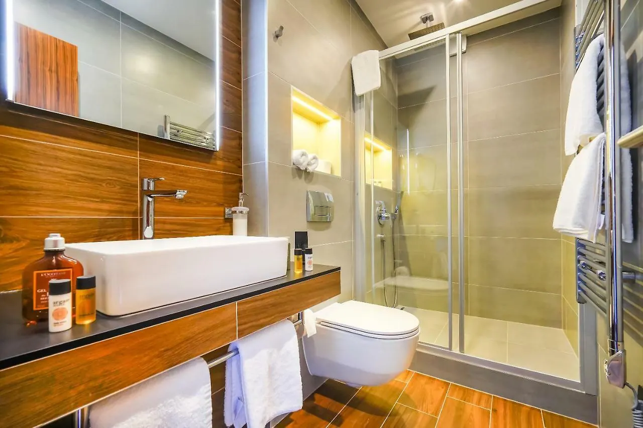 Horizon Luxury Suites & Design Rooms Split 4*,